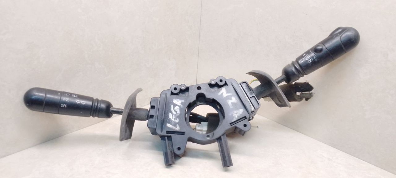 переключатель подрулевой (стрекоза) Daewoo Leganza 1 поколение 2000, 399330-1240, 389320-1240 - фото №1