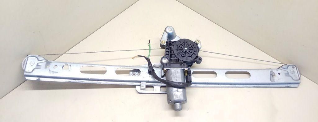 моторчик стеклоподъемника передний левый Mercedes-Benz A-Класс W168 1999, 1.4 л., i, M 166.940, бензин, МКПП, белый, передний привод, A1687201946, A1688203742 - фото №1