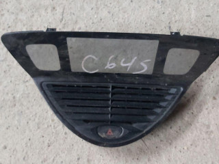 кнопка аварийной сигнализации Subaru Tribeca 1 поколение 2006, 3.0 л., i, EZ30, бензин, АКПП, коричневый, внедорожник 5 дв., полный привод, 66110XA00A