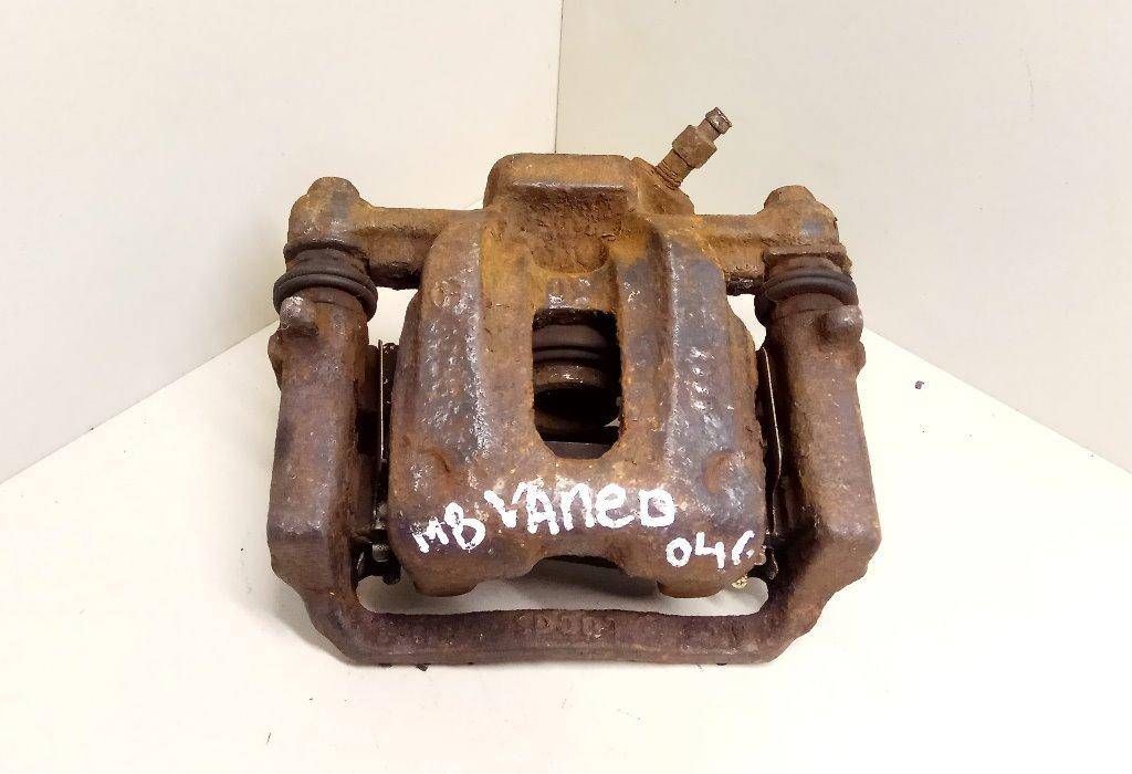 скоба суппорта Mercedes-Benz Vaneo W414 2004 - фото №1