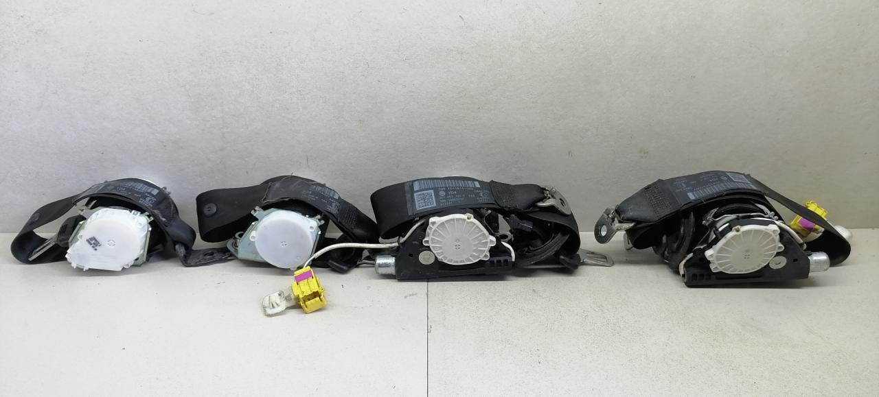 ремень безопасности Volkswagen Passat B6 2008, 2.0 л., TDi, CBAB, дизель, 6МКПП, серебристый, универсал, 3C9857805G, 3C9857806G, 3C1857705F, 3C1857706F, 34052238, 34052237, 34052243, 34052244 - фото №1
