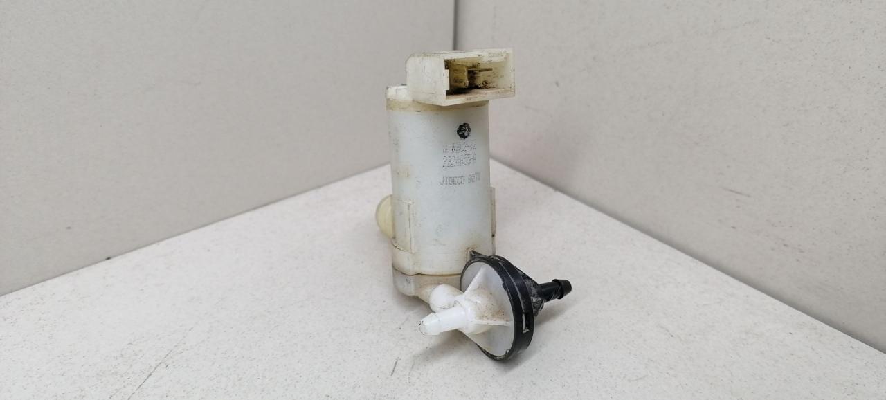 насос (моторчик) омывателя стекла Nissan X-Trail T31 NT31 2009, 2.0 л., DCi, дизель, МКПП, серый, внедорожник 5 дв., полный подключаемый привод, 2224655-A - фото №1