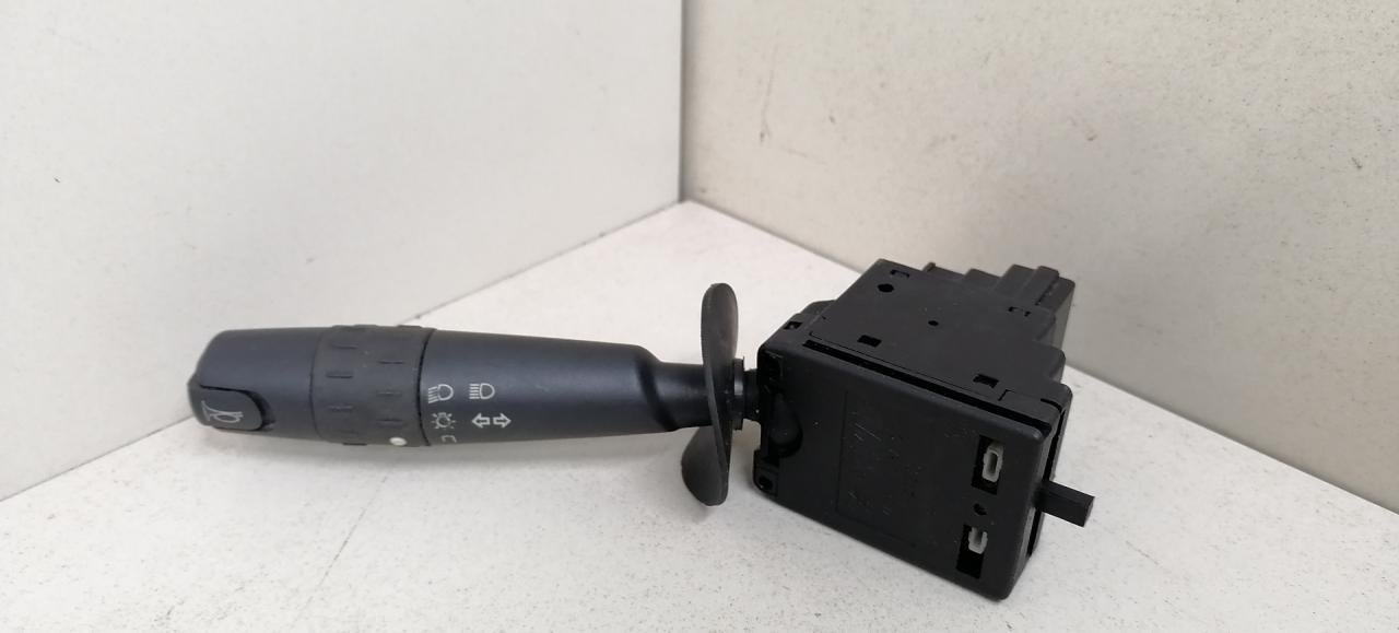 переключатель поворотов Citroen Xantia 1 поколение 1995, 1.9 л., TD, DHY (XUD9TE/Y), дизель, МКПП, серебристый, универсал, передний привод, 96063790ZL, 61560008CP - фото №1