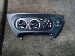 блок управления печки / климат-контроля Renault Megane 1 поколение [рестайлинг] 2002, 1.8 л., F4P 720, бензин, МКПП, серебро, хетчбэк 5 дв., передний привод