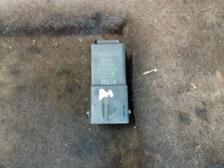 реле накала свечей Peugeot 308 T9 2014, 1.6 л., HDi, дизель, МКПП, хетчбэк 5 дв., передний привод