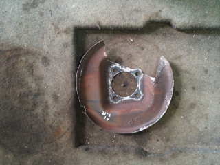 защитный кожух тормозного механизма Peugeot 308 T9 2014, 1.6 л., HDi, дизель, МКПП, хетчбэк 5 дв., передний привод