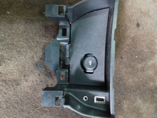 прикуриватель Peugeot 308 T9 2014, 1.6 л., HDi, дизель, МКПП, хетчбэк 5 дв., передний привод