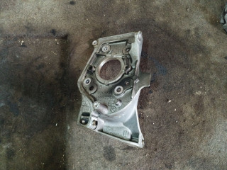 кронштейн ТНВД Peugeot 308 T9 2014, 1.6 л., HDi, дизель, МКПП, хетчбэк 5 дв., передний привод