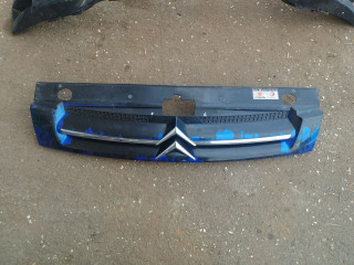 решетка радиатора Citroen Berlingo 1 поколение (M49) (1996 - 2003)