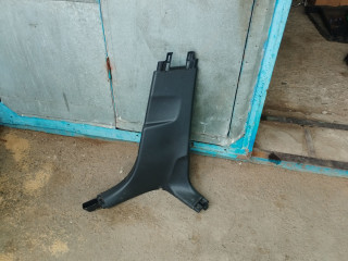 обшивка стойки центральной правой Peugeot 308 T9 2014, 1.6 л., HDi, дизель, МКПП, хетчбэк 5 дв., передний привод