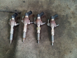 форсунка Peugeot 308 T9 2014, 1.6 л., HDi, дизель, МКПП, хетчбэк 5 дв., передний привод, 9802448680