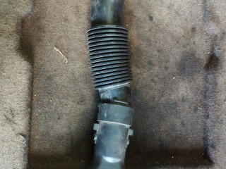 патрубок воздушного фильтра Peugeot 308 T9 2014, 1.6 л., HDi, дизель, МКПП, хетчбэк 5 дв., передний привод