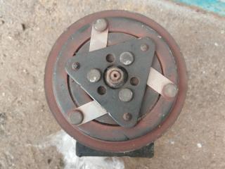 компрессор кондиционера Peugeot 307 1 поколение 2003, 2.0 л., RHR (DW10BTED4), дизель, 9646273880