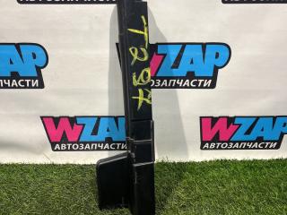 воздуховод (дефлектор) радиатора Ford Mustang 6 поколение S550 [рестайлинг] 2019, 2.3 л., бензин, АКПП, серый, кабриолет, FR3B-8103-B