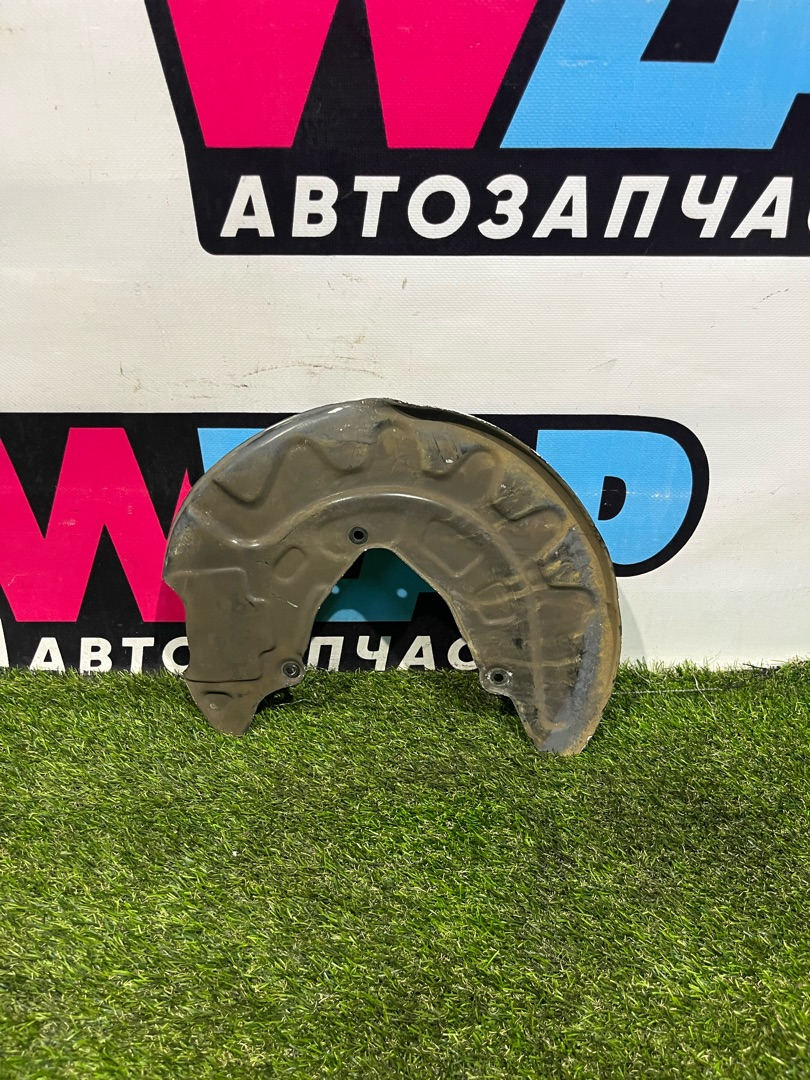 защитный кожух тормозного механизма Volkswagen Jetta 7 поколение 2019, 1.4 л., бензин, АКПП, седан, передний привод, 5Q0615312G - фото №1