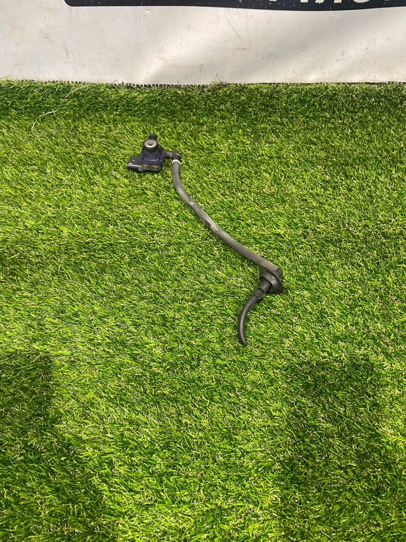 камера заднего вида Ford Explorer 6 поколение U625 2020, 2.3 л., бензин, АКПП, внедорожник 5 дв., полный привод, LB5T-19G490-AA - фото №1