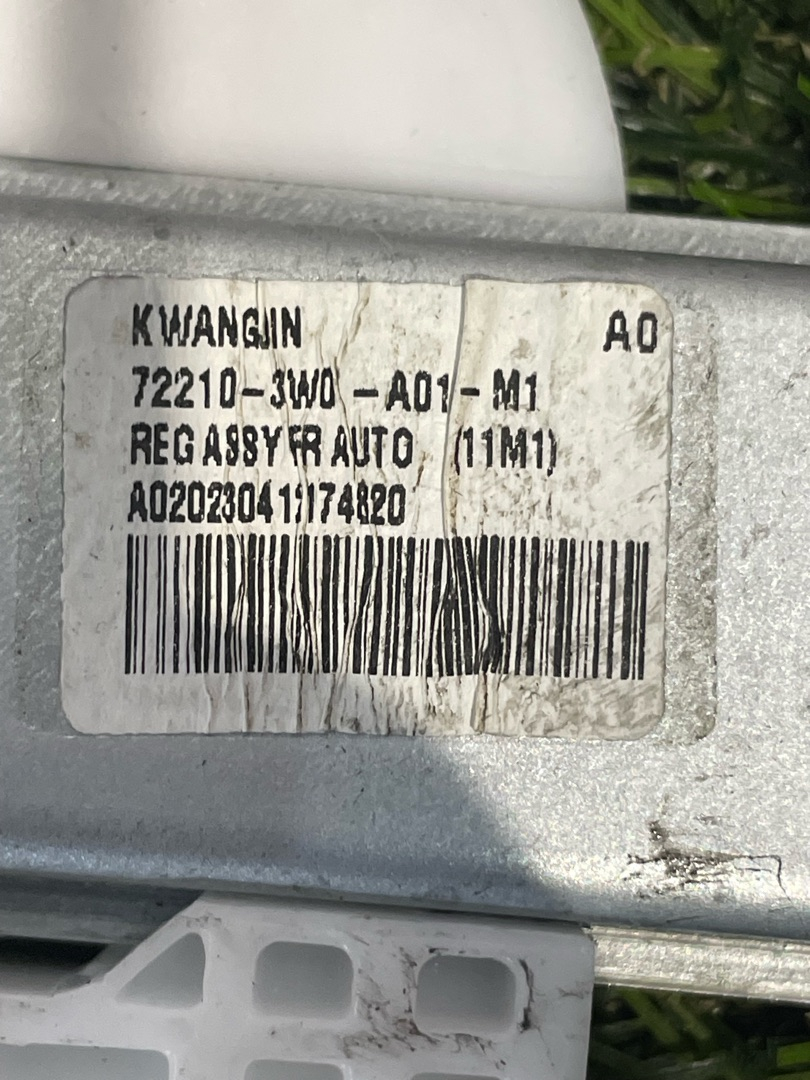 стеклоподъемник передний правый Honda HR-V 3 поколение RZ 2023, 72210-3W0-A01-M1 - фото №1