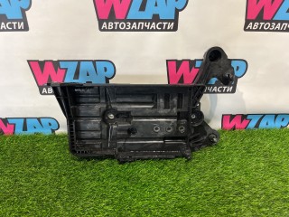 полка аккумулятора Volkswagen Jetta 7 поколение 2019, 1.4 л., бензин, АКПП, черный, седан, передний привод, 5Q0915331K