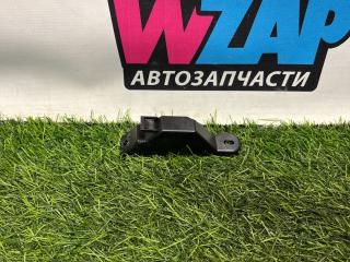 кронштейн (крепление) Ford Escape 4 поколение CX482 2021, 1.5 л., бензин, АКПП, внедорожник 5 дв., передний привод, LJ6B-S044F39-A