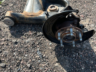 балка подвески задняя Buick Encore GX 1 поколение (2019 - 2025), 42729888