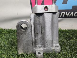 кронштейн двигателя Dodge Challenger 3 поколение [2-й рестайлинг] 2016, 3.6 л., бензин, АКПП, 04726022AB