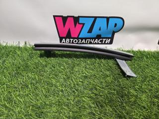 направляющая стекла Ford Mustang 6 поколение S550 [рестайлинг] 2021, 2.3 л., бензин, АКПП, оранжевый, купе, задний привод, FR3B63263A20AA