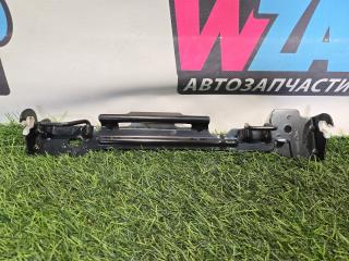 кронштейн (крепление) Jaguar XJ 4 поколение [рестайлинг] 2017, 3.0 л., бензин, АКПП, седан, задний привод, 2W93-60615-AF