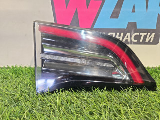 фонарь крышки багажника левый Tesla Model 3 1 поколение 2022, 1077401, 1077403