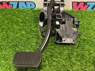 педаль тормоза Tesla Model 3 2 поколение Highland 2025, белый, 104469100D