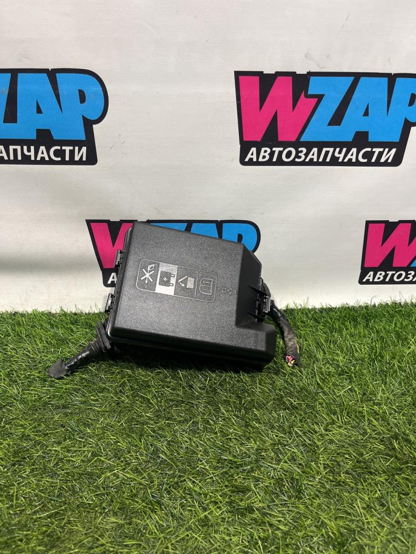 блок предохранителей Buick Encore GX 1 поколение 2020, 1.2 л., бензин, АКПП, внедорожник 5 дв., передний привод, 42733198 - фото №1