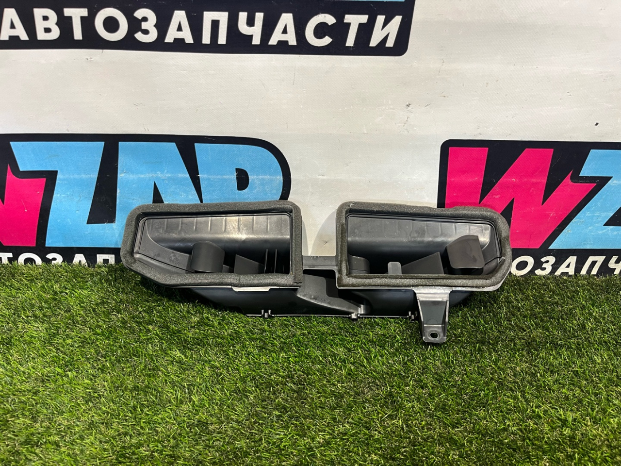 воздуховод печки Volkswagen Jetta 7 поколение 2019, 1.4 л., бензин, АКПП, седан, передний привод, 17A819063 - фото №1