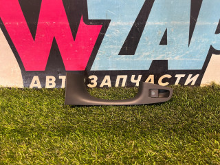 кнопка стеклоподъемника двери задней левой Volkswagen Jetta 6 поколение 2014, 1.4 л., бензин, МКПП, седан, передний привод, 5C6867255CD