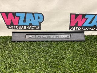 накладка на порог внутренняя Ford Mustang 6 поколение S550 [рестайлинг] 2021, 2.3 л., бензин, АКПП, оранжевый, купе, задний привод, FR3B-6313222-AHW