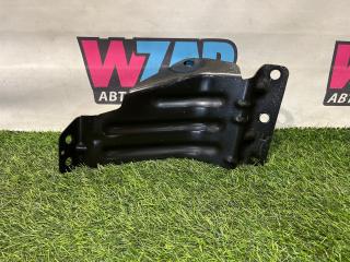 кронштейн (крепление) Ford Mustang 6 поколение S550 [рестайлинг] 2021, 2.3 л., бензин, АКПП, оранжевый, купе, задний привод, FR3B63101E02AC