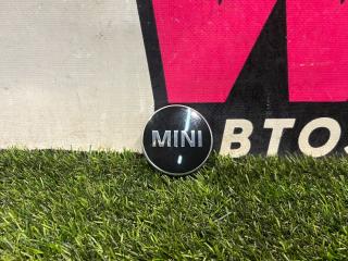 колпачок литого диска Mini Cabrio 3 поколение [рестайлинг] 2021, 1.5 л., бензин, АКПП, красный, кабриолет, передний привод, 6837149