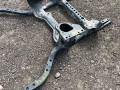 балка подвески передняя (подрамник) Ford Mustang 6 поколение S550 [рестайлинг] 2019, 2.3 л., бензин, МКПП, черный, купе, задний привод - фото №3