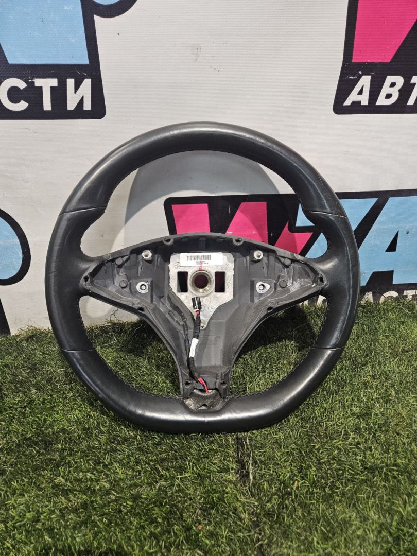 руль Tesla Model X 1 поколение 2017, электро, белый, 1036774-00-D - фото №1