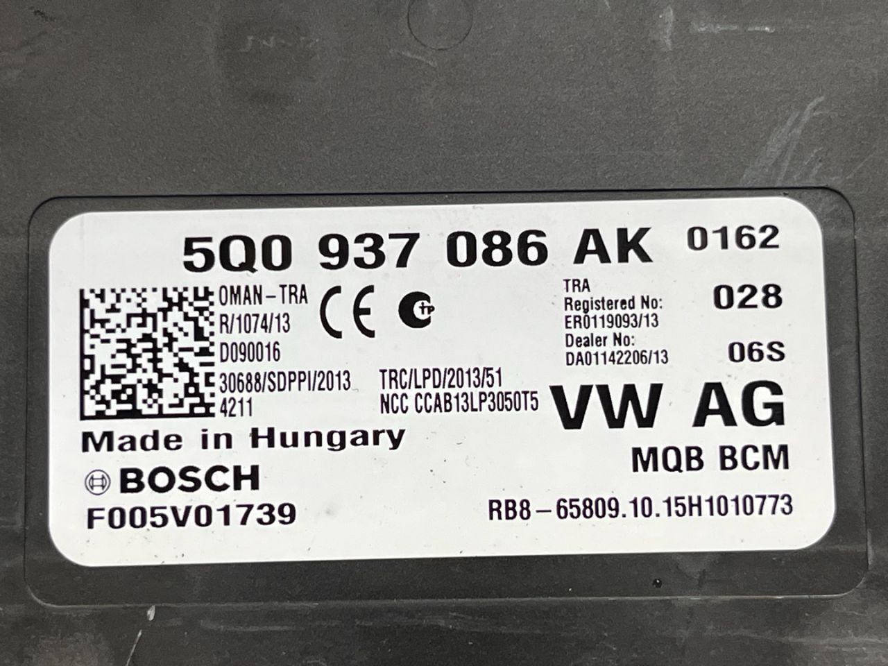 Блок управления BCM (Body Control Module) Volkswagen Passat B8 2016, 2.0 л., дизель, универсал, передний привод, правый руль, 5Q0937086AK - фото №1