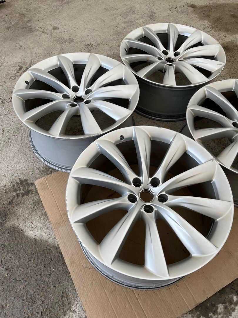 диск литой Tesla Model X 1 поколение 2017, электро, белый, 102724701E, 102724601E - фото №1