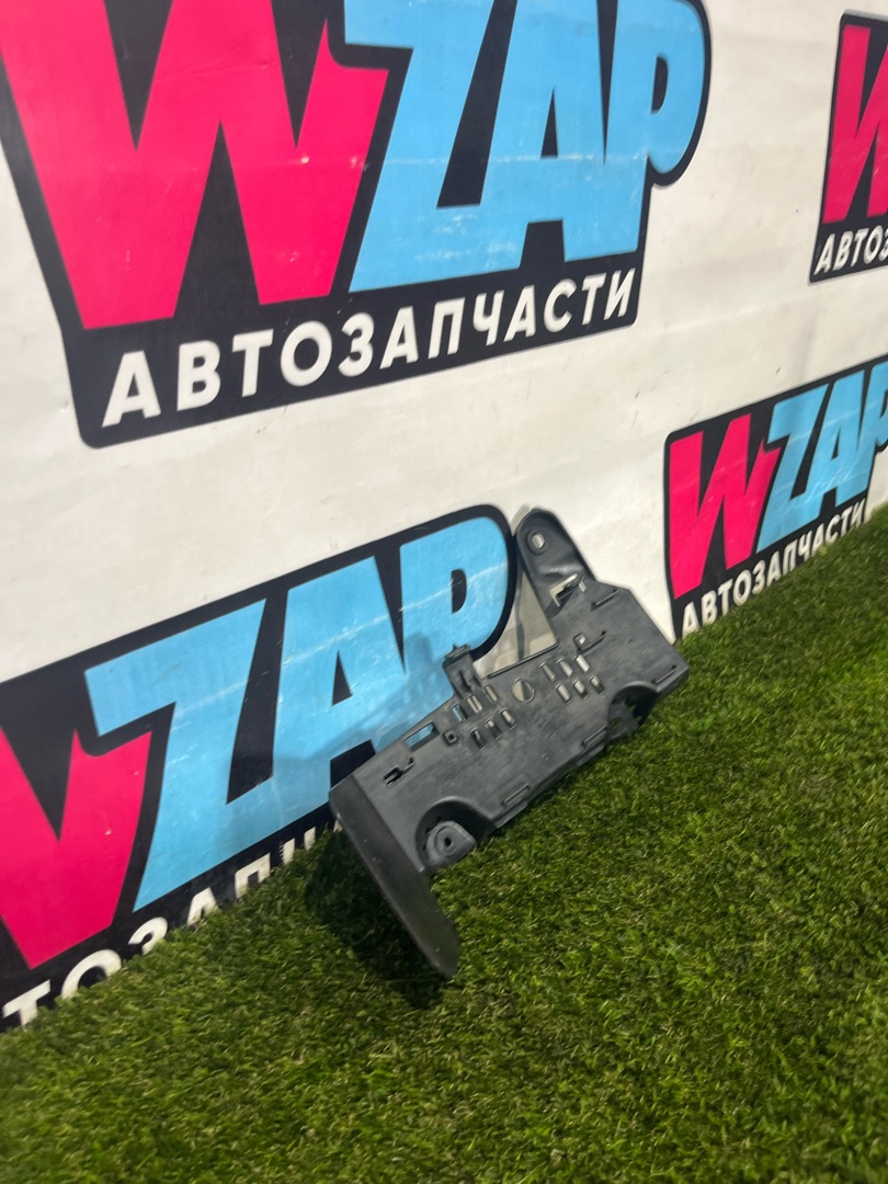кронштейн (крепление) Volkswagen Jetta 7 поколение 2020, 1.4 л., бензин, АКПП, седан, передний привод, 5Q1864775A - фото №1