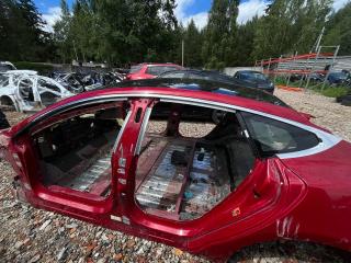 молдинг (накладка кузовная) Tesla Model S 1 поколение [рестайлинг] 2018, электро, седан