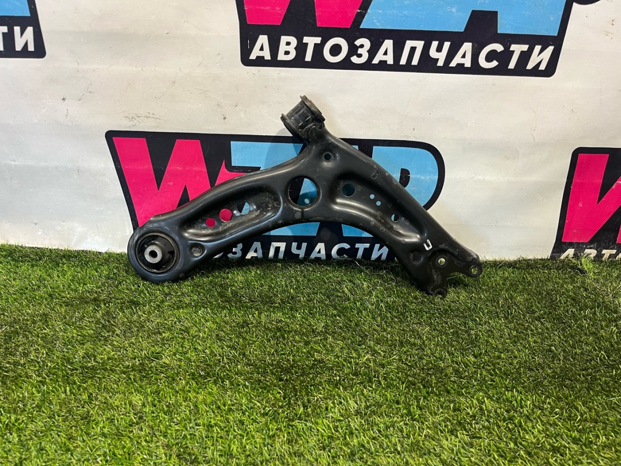 рычаг передний правый Volkswagen Jetta 7 поколение 2019, 1.4 л., бензин, АКПП, седан, передний привод, 5QM407152B - фото №1