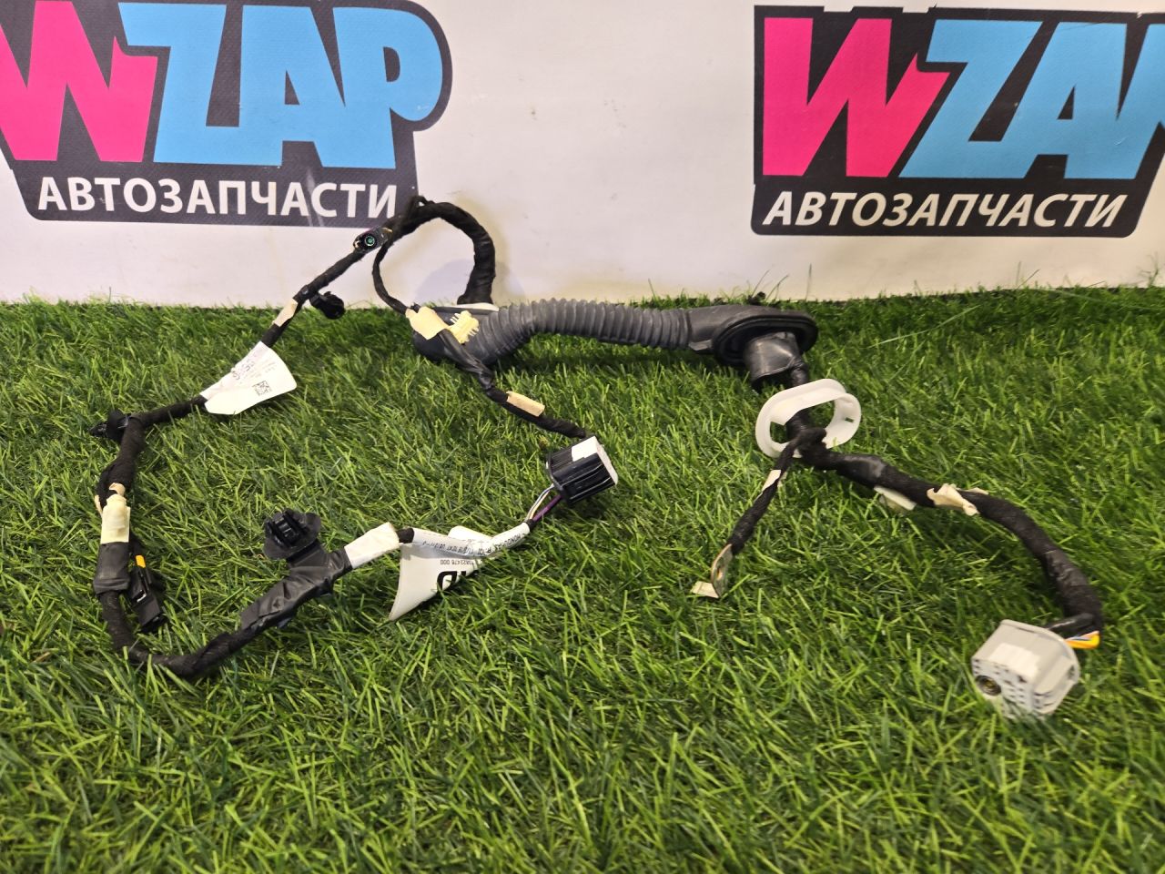 Проводка крышки багажника Ford Escape 4 поколение CX482 2020, 1.5 л., бензин, АКПП, внедорожник 5 дв., LX6T13A409 - фото №1