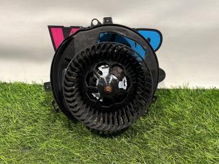 моторчик печки Volkswagen Passat B8 2016, 2.0 л., дизель, универсал, передний привод, правый руль, 3Q2819021A