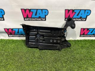 полка аккумулятора Volkswagen Jetta 7 поколение 2019, 1.4 л., бензин, АКПП, седан, передний привод, 5Q0915331K