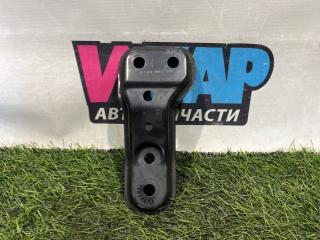 Кронштейн балки Volkswagen Jetta 7 поколение 2019, 1.4 л., бензин, МКПП, черный, седан, передний привод, 5Q0199517G