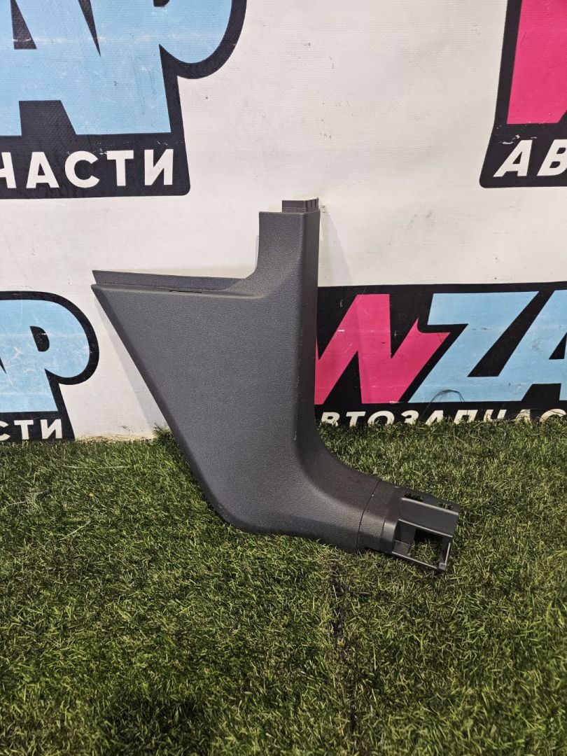 накладка на порог внутренняя Volkswagen Tiguan 2 поколение 2020, 2.0 л., бензин, АКПП, внедорожник 5 дв., 5NN863484 - фото №1