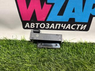 Антенна системы комфортного доступа Dodge Challenger 3 поколение [2-й рестайлинг] 2016, 3.6 л., бензин, АКПП, 68067753AA