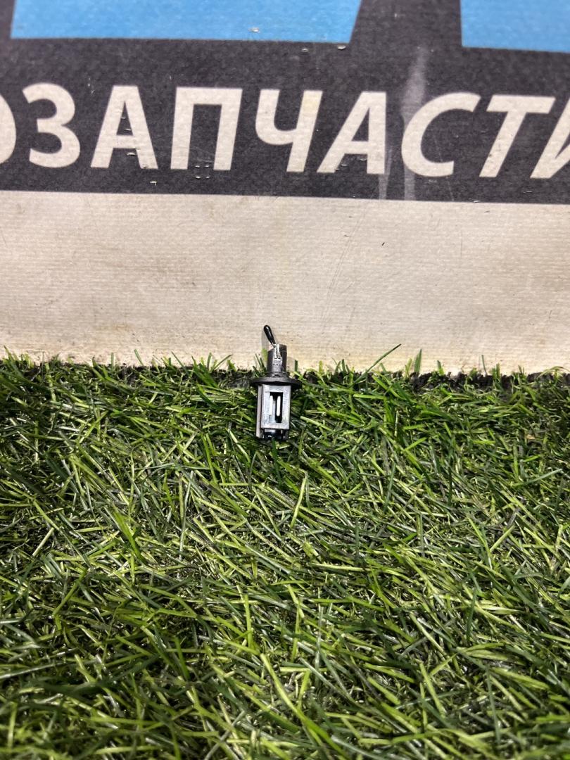 датчик температуры Buick Encore GX 1 поколение 2020, 1.2 л., бензин, вариатор, хетчбэк 5 дв., передний привод, 84228769 - фото №1