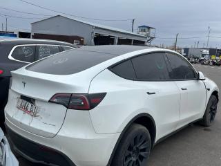 Tesla Model Y 1 поколение